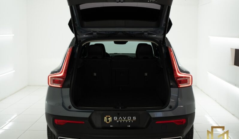 Volvo XC 40 T4 Inscription 2.0 FWD completo