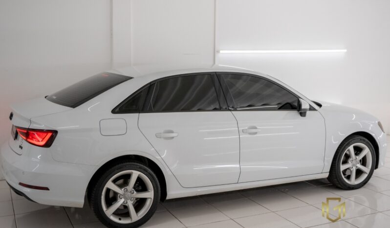 Audi A3 Sedan Ambiente 1.4 completo
