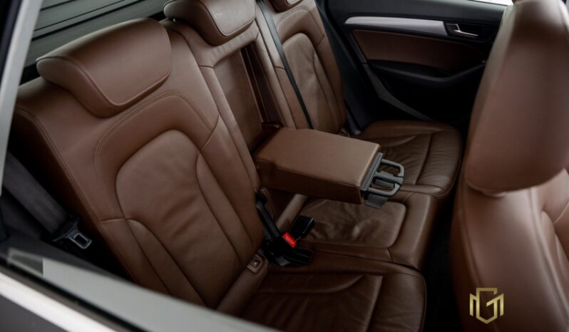 Audi Q5 Ambiente 2.0 TFSI completo