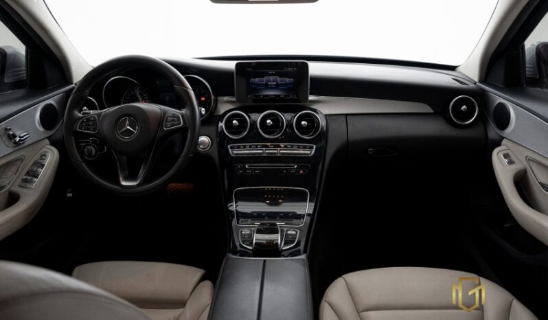 Mercedes-Benz C 200 Avantgarde 2.0 completo