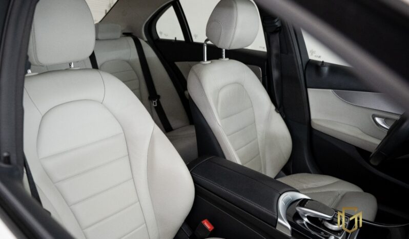 Mercedes-Benz C 200 Avantgarde 2.0 completo