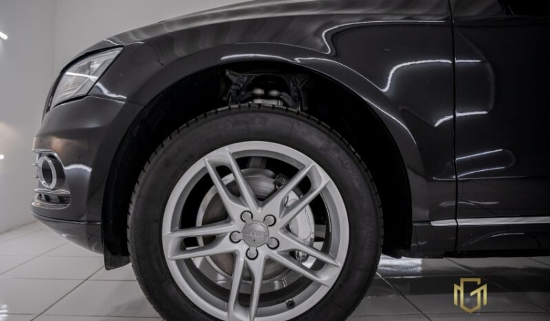 Audi Q5 Ambiente 2.0 TFSI completo