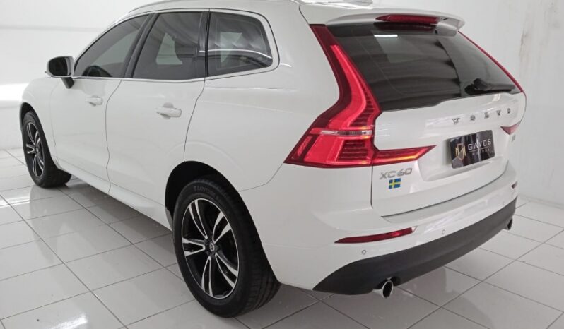 Volvo XC 60 T5 Momentum 2.0 AWD completo