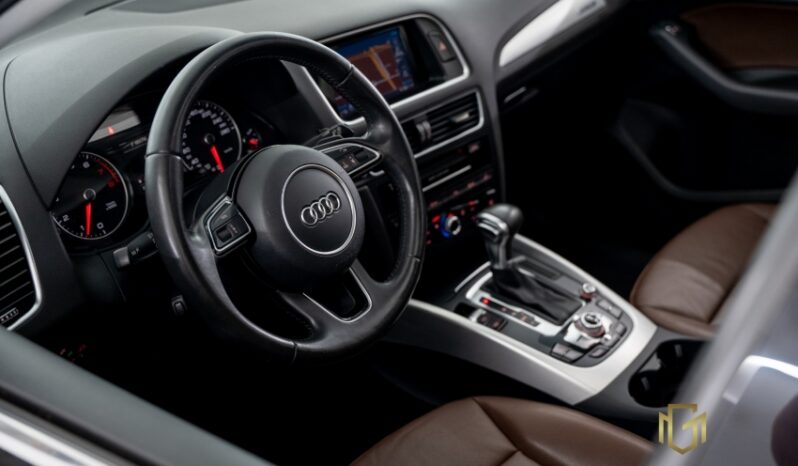 Audi Q5 Ambiente 2.0 TFSI completo