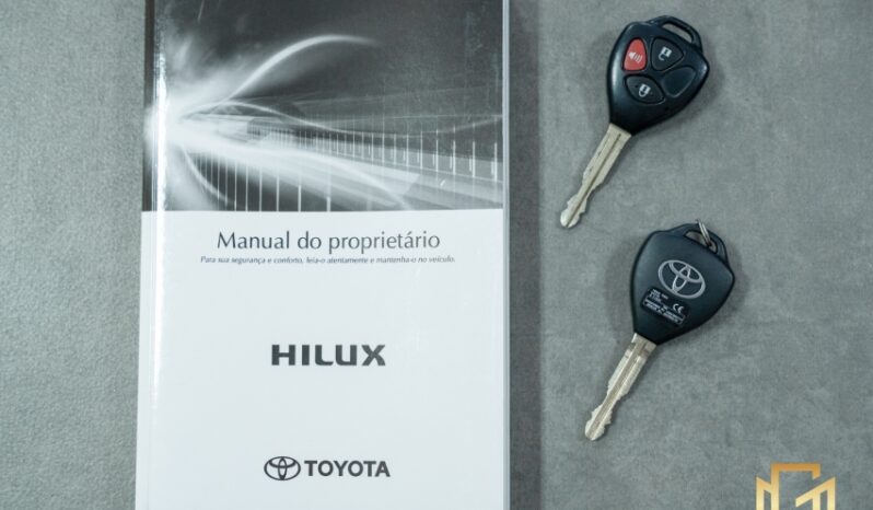Toyota Hilux Cabine Dupla CD SRV 2.7 4×2 completo