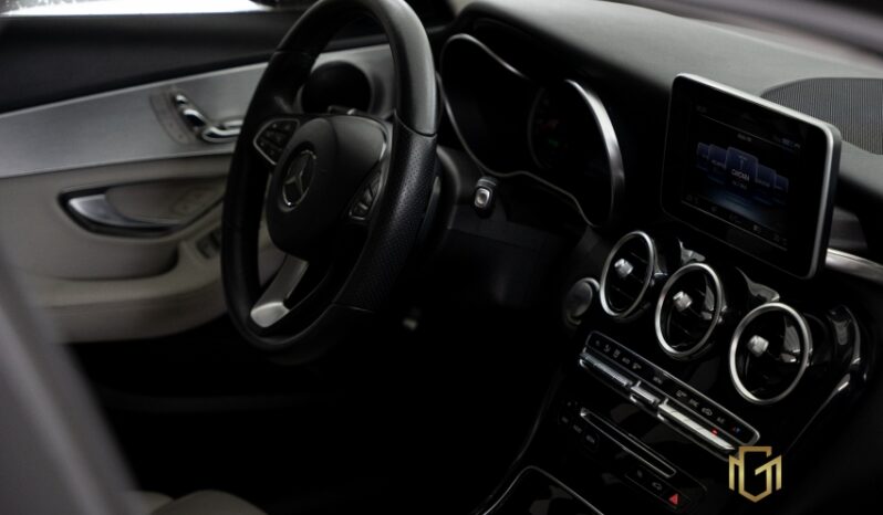 Mercedes-Benz C 200 Avantgarde 2.0 completo