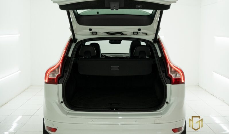 Volvo XC 60 T6 R-Design 3.0 AWD completo