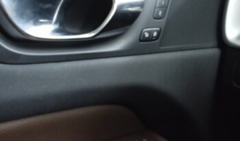 Volvo XC 60 T5 Momentum 2.0 AWD completo