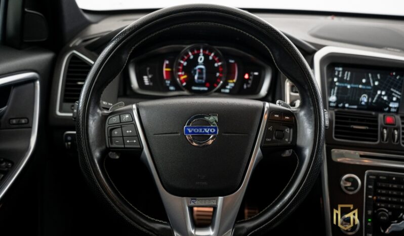 Volvo XC 60 T6 R-Design 3.0 AWD completo